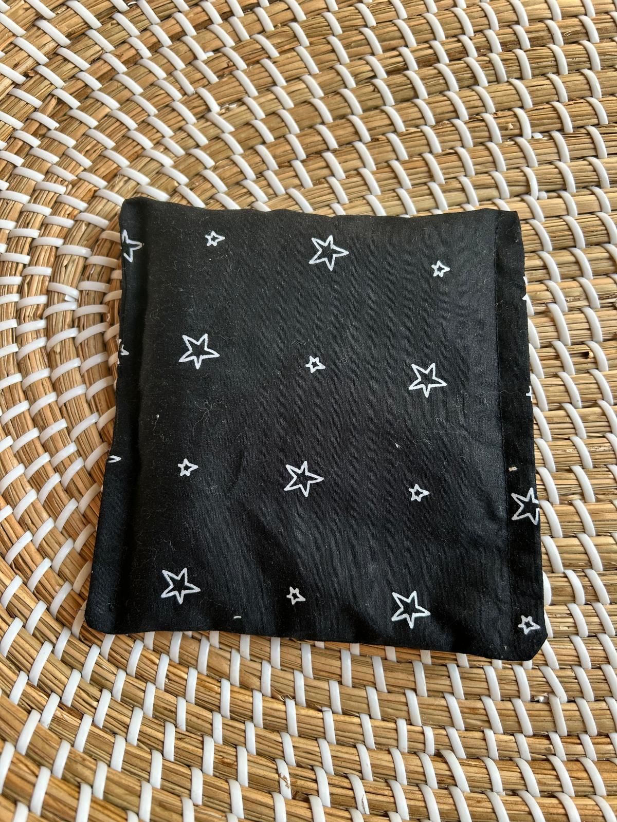 Sensorisch zakje ster zwart wit rammelaar