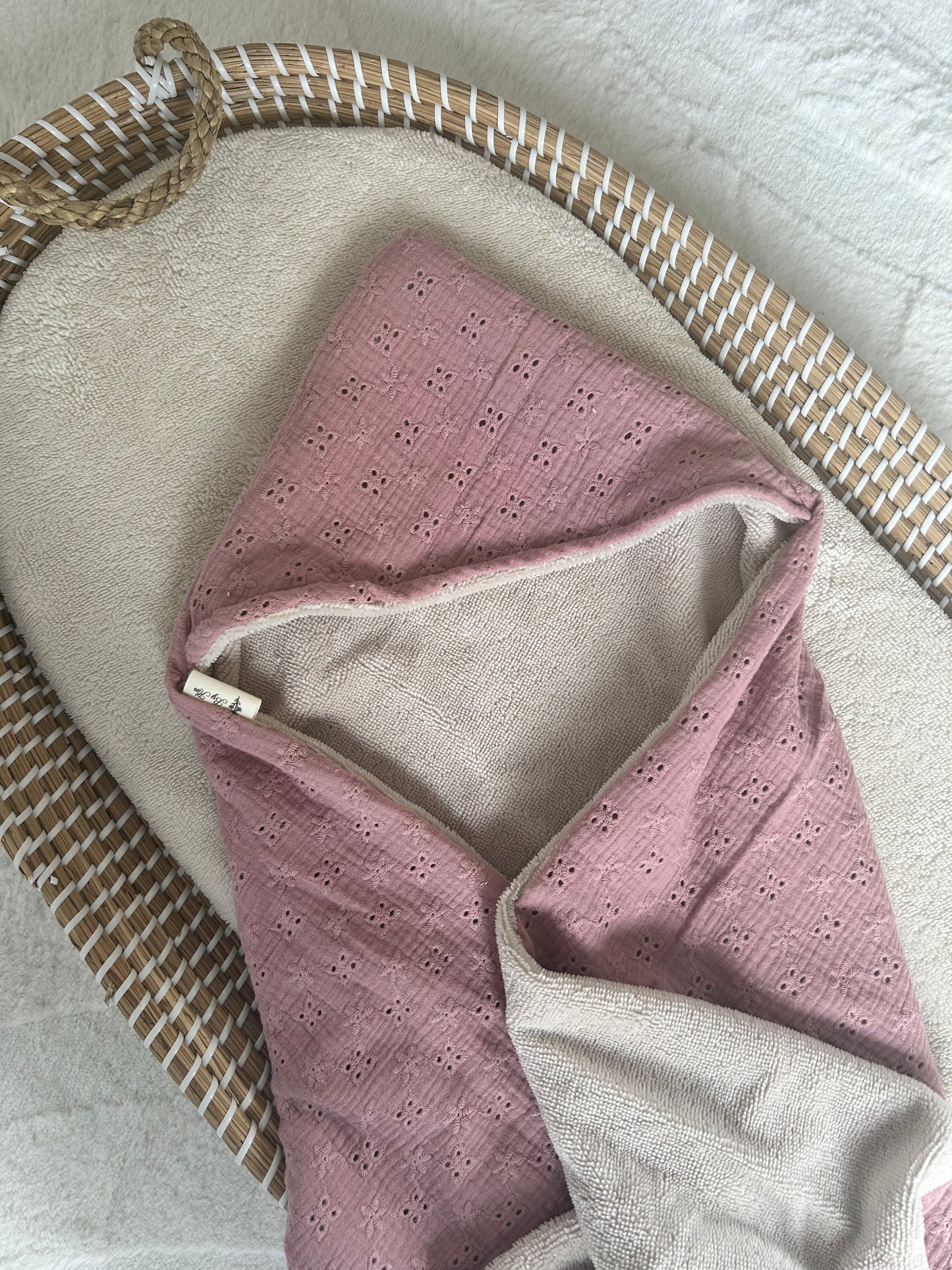 Handgemaakte wikkeldoek broderie hydrofiel