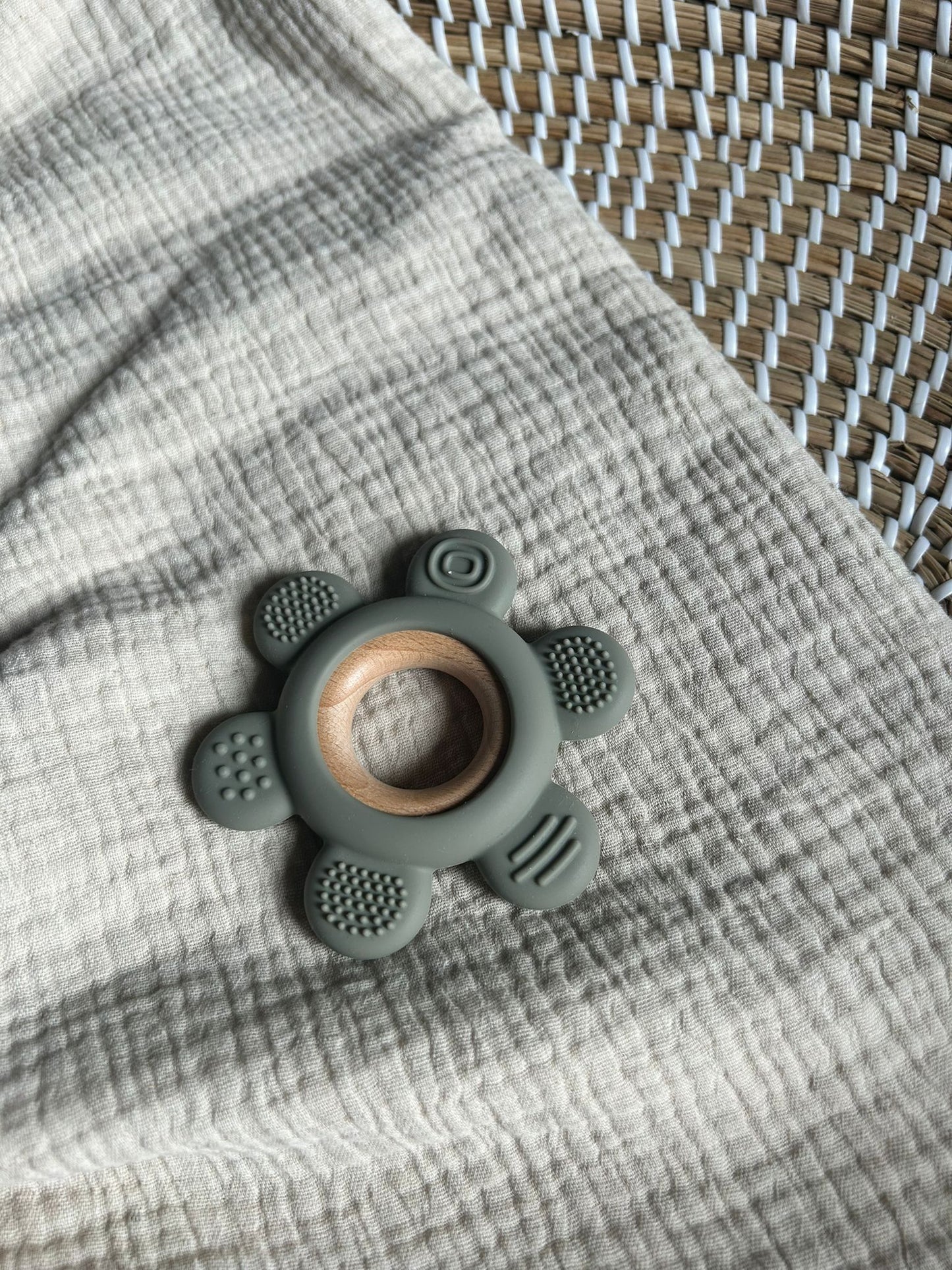 Bijtring siliconen hout groen