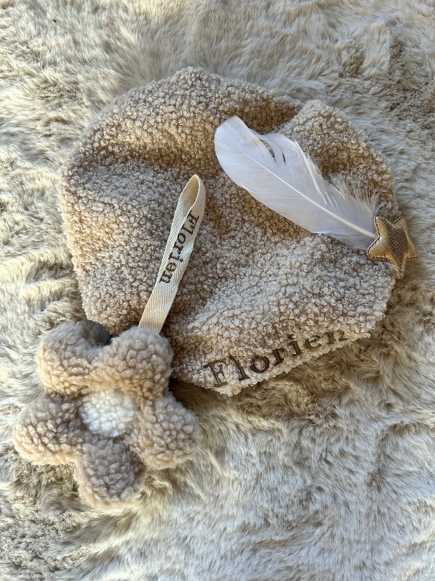 Beige Teddy Pietenmuts met naam