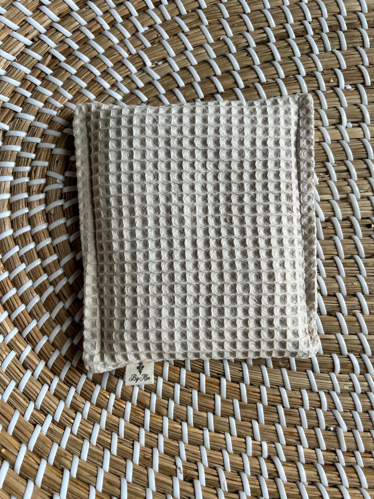 Sensorisch zakje beige wafel kersenpitten