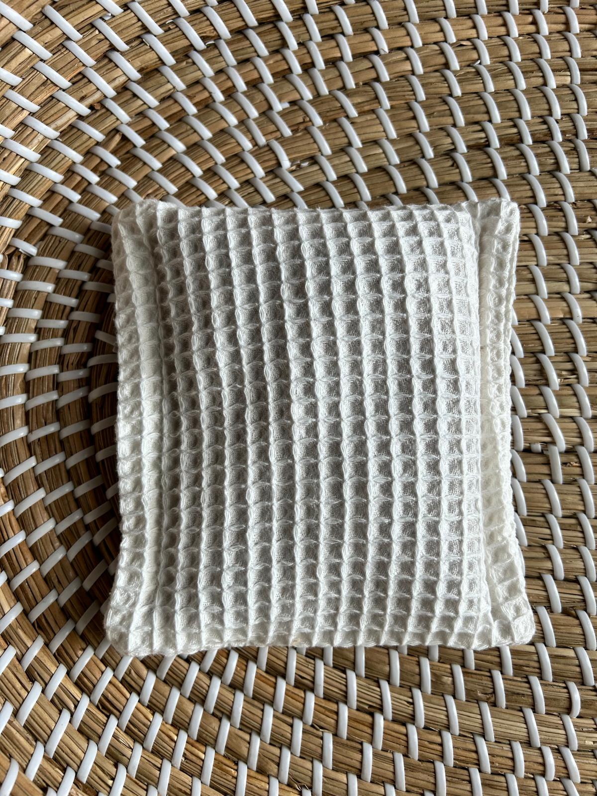 Sensorisch zakje wafel off white kersenpitten