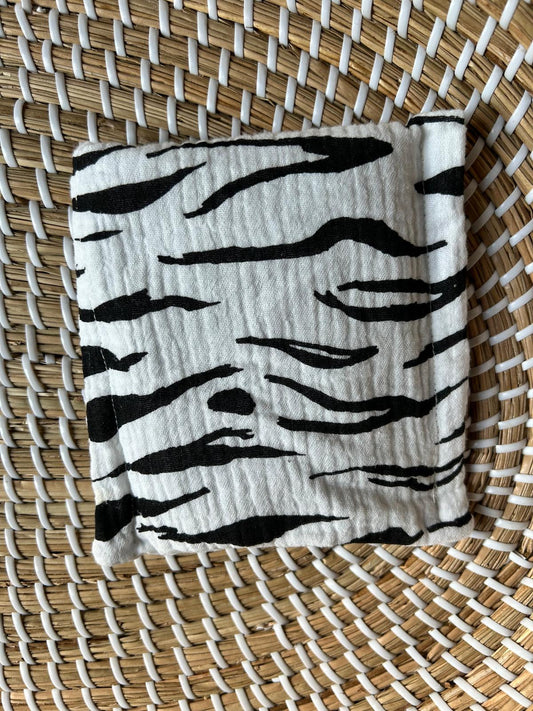 Sensorisch zakje zwart wit knisperfolie zebra